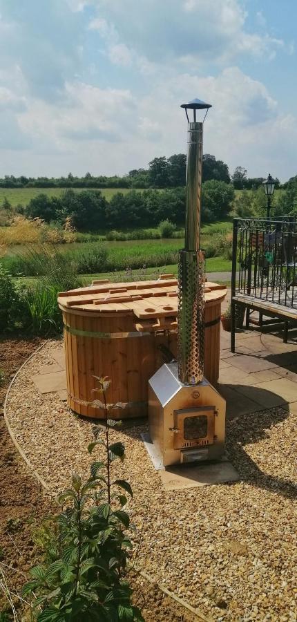 Fair Farm Hideaway Villa Waltham on the Wolds Luaran gambar