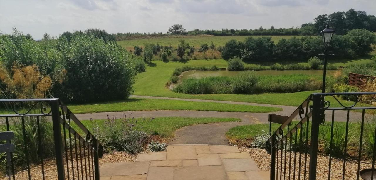 Fair Farm Hideaway Villa Waltham on the Wolds Luaran gambar